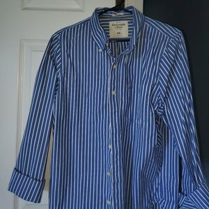 American Eagle Button-Up Shirt